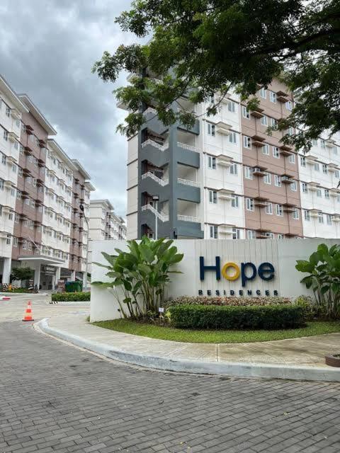 Staycation Ni Inday Trece Martires Eksteriør bilde