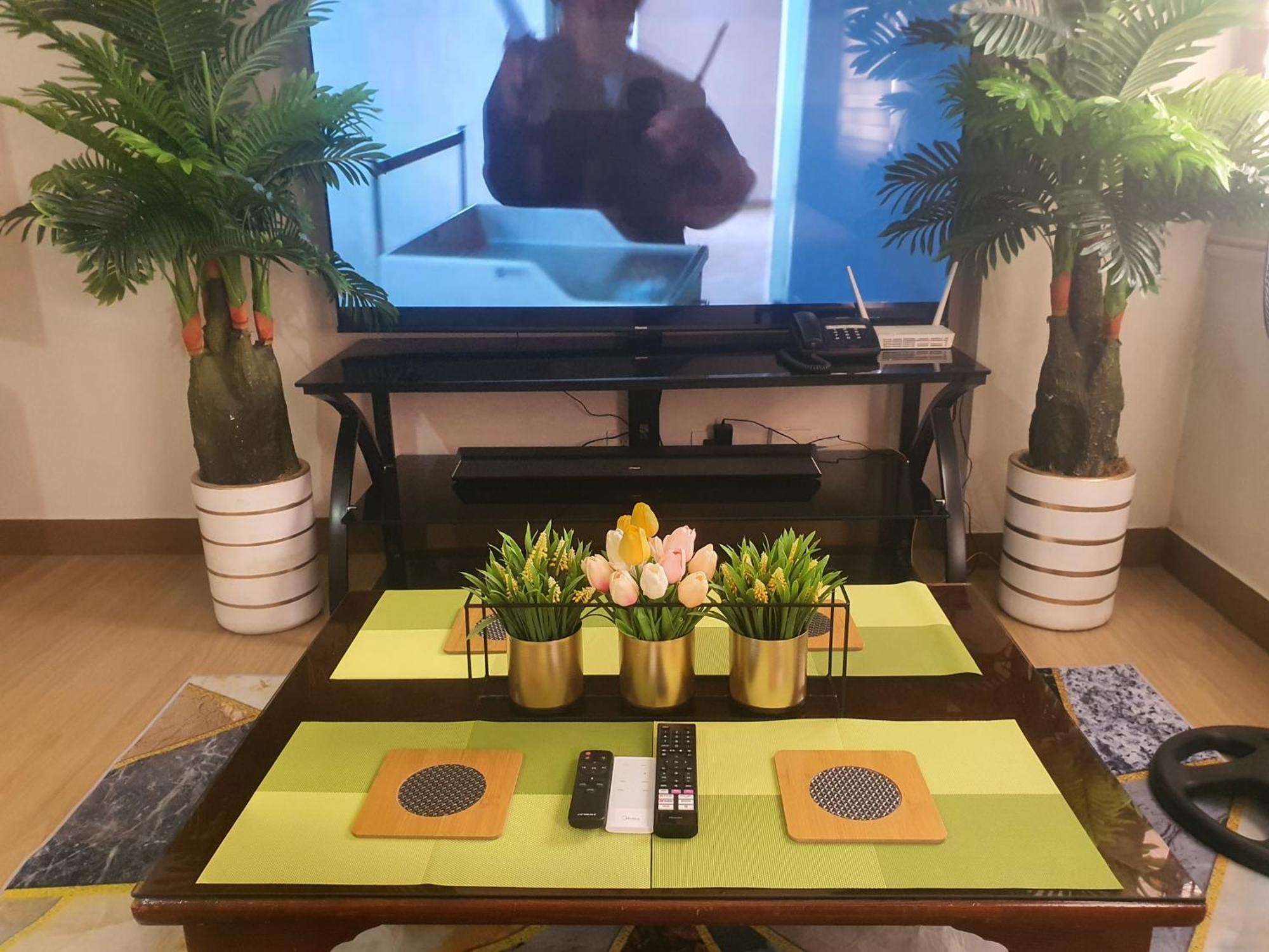 Staycation Ni Inday Trece Martires Eksteriør bilde